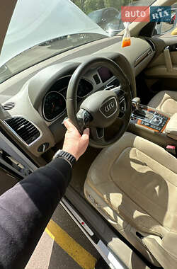 Внедорожник / Кроссовер Audi Q7 2013 в 