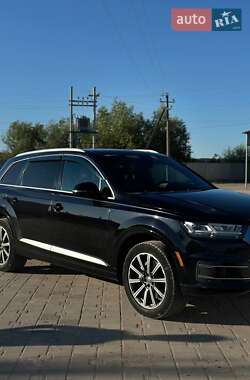 Позашляховик / Кросовер Audi Q7 2016 в 