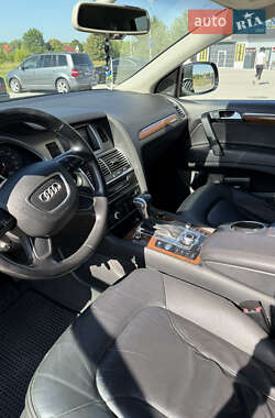 Внедорожник / Кроссовер Audi Q7 2014 в 