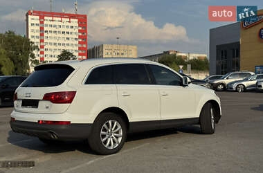 Внедорожник / Кроссовер Audi Q7 2012 в 