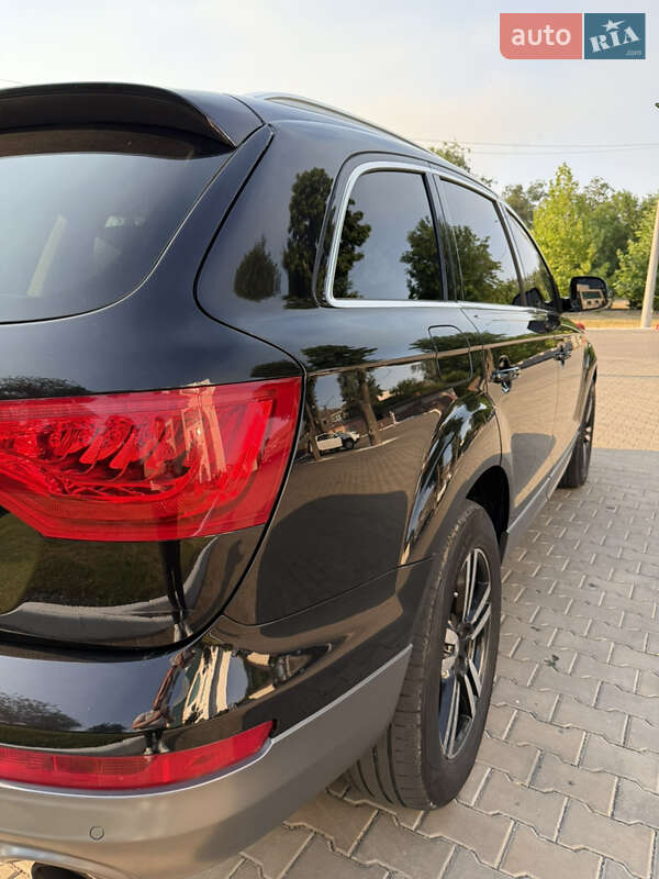 Позашляховик / Кросовер Audi Q7 2013 в Ізмаїлі