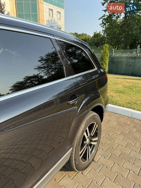 Позашляховик / Кросовер Audi Q7 2013 в Ізмаїлі