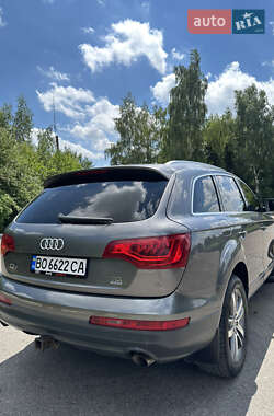 Внедорожник / Кроссовер Audi Q7 2011 в 