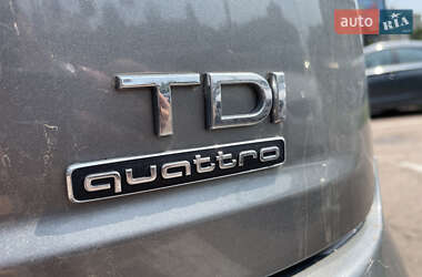 Позашляховик / Кросовер Audi Q7 2015 в 