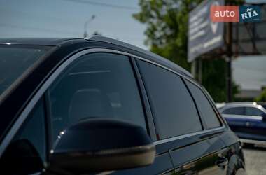 Позашляховик / Кросовер Audi Q7 2017 в 