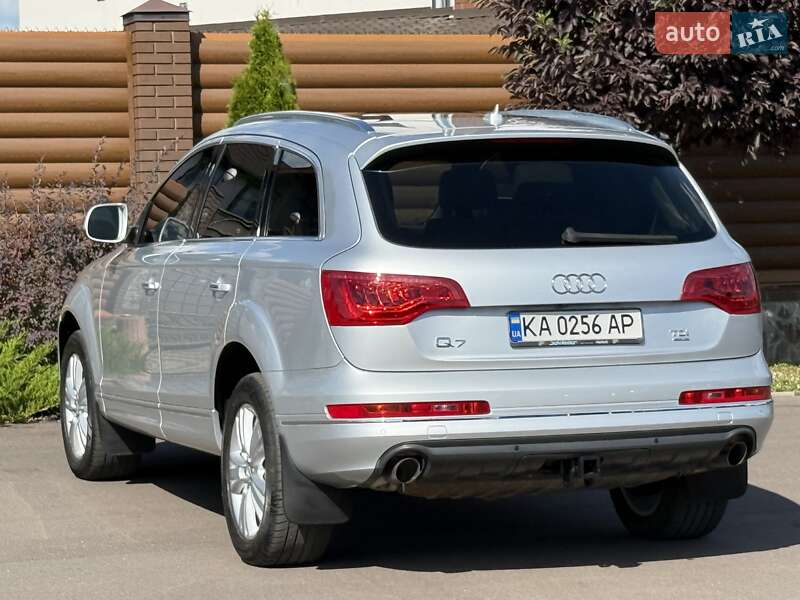 Внедорожник / Кроссовер Audi Q7 2011 в Киеве