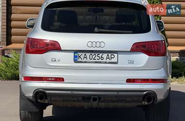 Позашляховик / Кросовер Audi Q7 2011 в 
