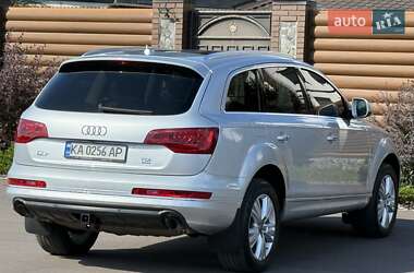 Позашляховик / Кросовер Audi Q7 2011 в 