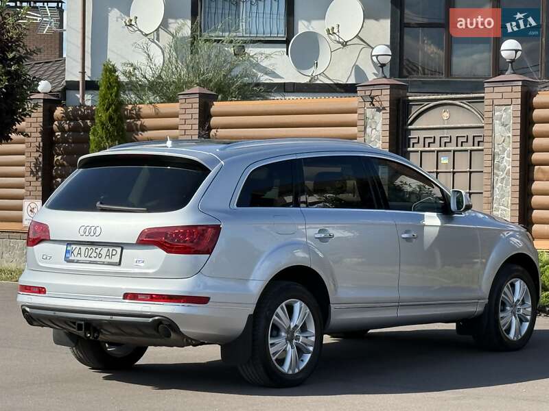 Внедорожник / Кроссовер Audi Q7 2011 в Киеве