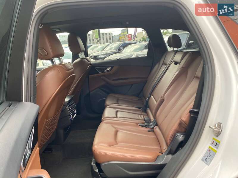 Внедорожник / Кроссовер Audi Q7 2016 в Львове