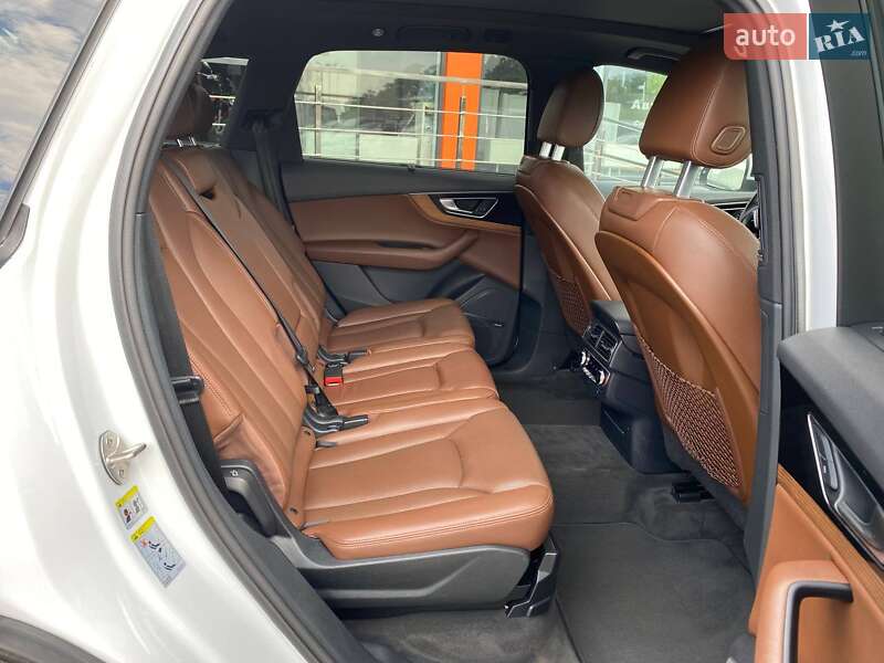 Внедорожник / Кроссовер Audi Q7 2016 в Львове