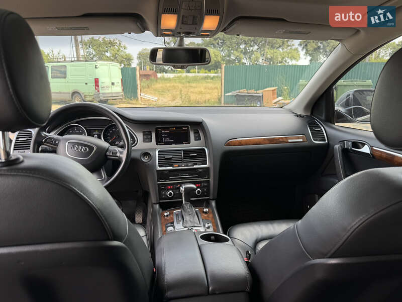 Позашляховик / Кросовер Audi Q7 2014 в Вінниці