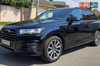 Позашляховик / Кросовер Audi Q7 2016 в 