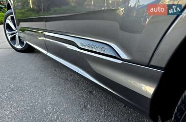 Позашляховик / Кросовер Audi Q7 2020 в 