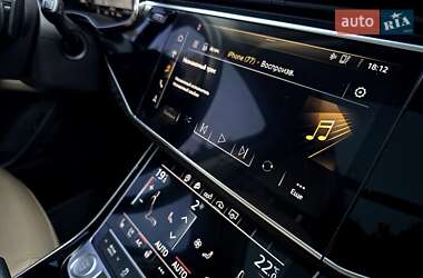 Позашляховик / Кросовер Audi Q7 2020 в 