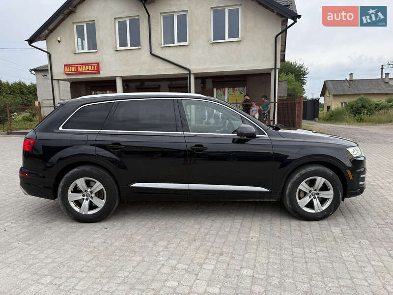 Позашляховик / Кросовер Audi Q7 2017 в Львові