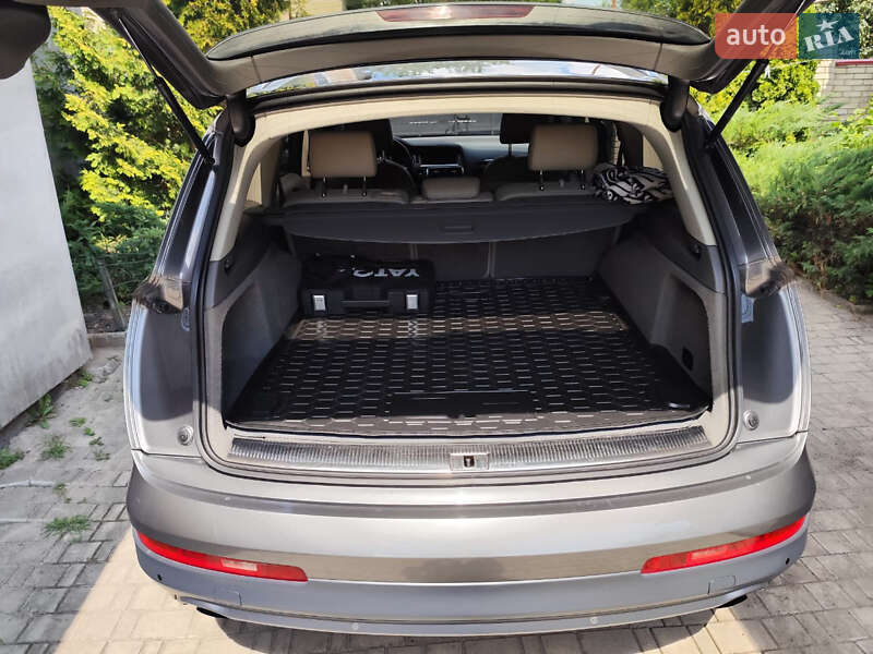 Позашляховик / Кросовер Audi Q7 2012 в Харкові