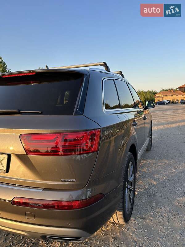 Внедорожник / Кроссовер Audi Q7 2019 в Одессе