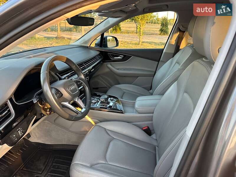 Внедорожник / Кроссовер Audi Q7 2019 в Одессе