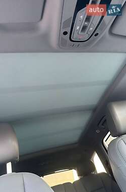 Позашляховик / Кросовер Audi Q7 2019 в 