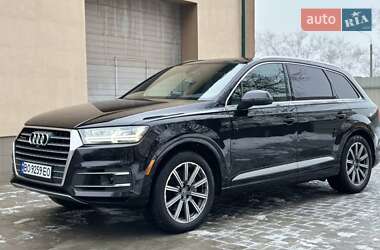 Позашляховик / Кросовер Audi Q7 2017 в 