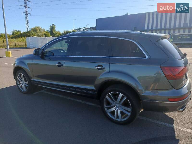 Внедорожник / Кроссовер Audi Q7 2015 в Ровно