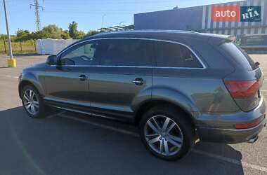 Внедорожник / Кроссовер Audi Q7 2015 в 