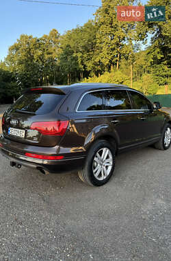 Внедорожник / Кроссовер Audi Q7 2011 в 
