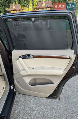 Внедорожник / Кроссовер Audi Q7 2011 в 