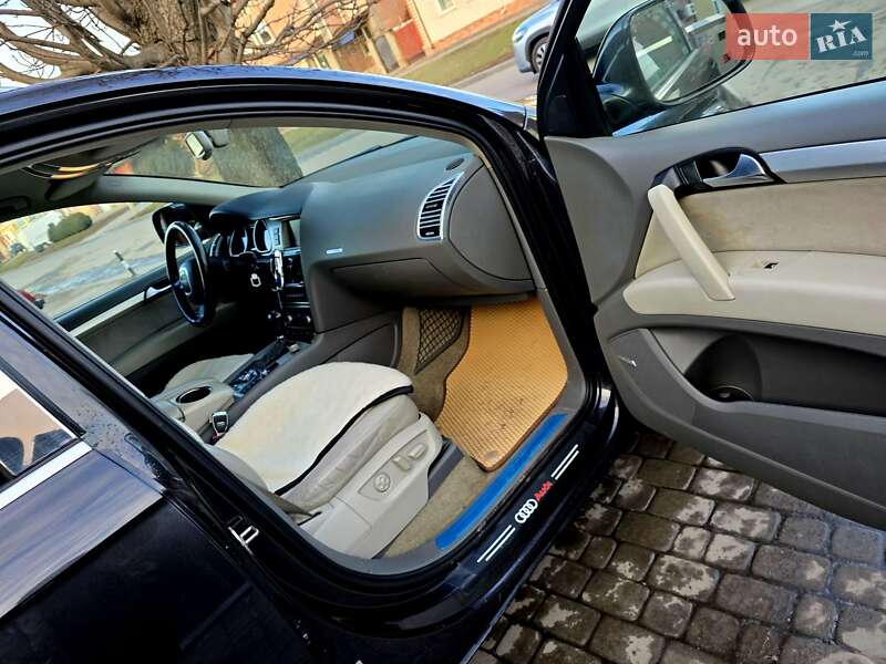 Позашляховик / Кросовер Audi Q7 2007 в Києві