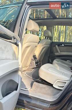 Позашляховик / Кросовер Audi Q7 2007 в 