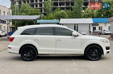 Позашляховик / Кросовер Audi Q7 2008 в 