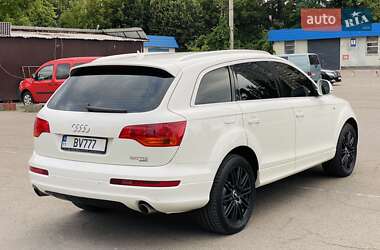 Позашляховик / Кросовер Audi Q7 2008 в 