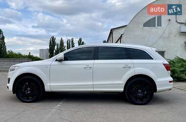 Позашляховик / Кросовер Audi Q7 2008 в 