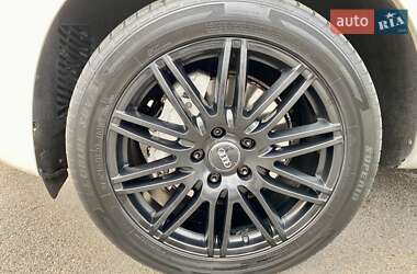 Позашляховик / Кросовер Audi Q7 2008 в 