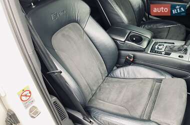 Позашляховик / Кросовер Audi Q7 2008 в 