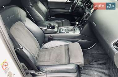 Позашляховик / Кросовер Audi Q7 2008 в 
