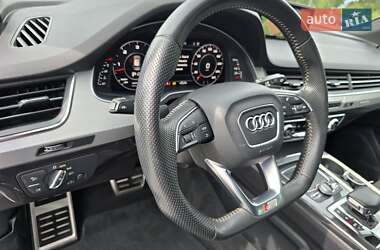 Внедорожник / Кроссовер Audi Q7 2018 в 