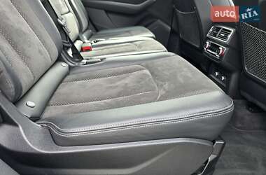 Внедорожник / Кроссовер Audi Q7 2018 в 