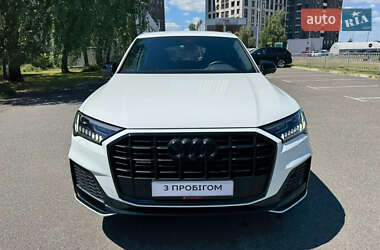 Внедорожник / Кроссовер Audi Q7 2022 в 