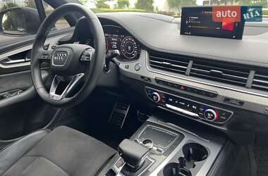 Внедорожник / Кроссовер Audi Q7 2018 в 