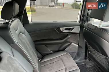 Внедорожник / Кроссовер Audi Q7 2018 в 