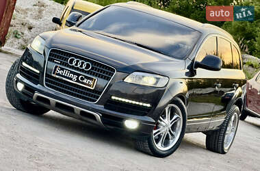 Позашляховик / Кросовер Audi Q7 2006 в 