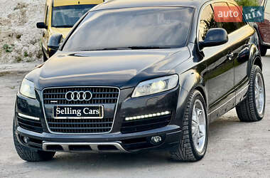 Позашляховик / Кросовер Audi Q7 2006 в 