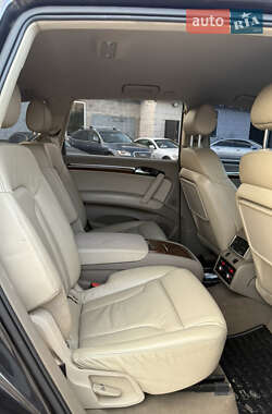 Позашляховик / Кросовер Audi Q7 2006 в 