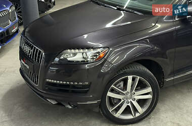 Внедорожник / Кроссовер Audi Q7 2012 в 