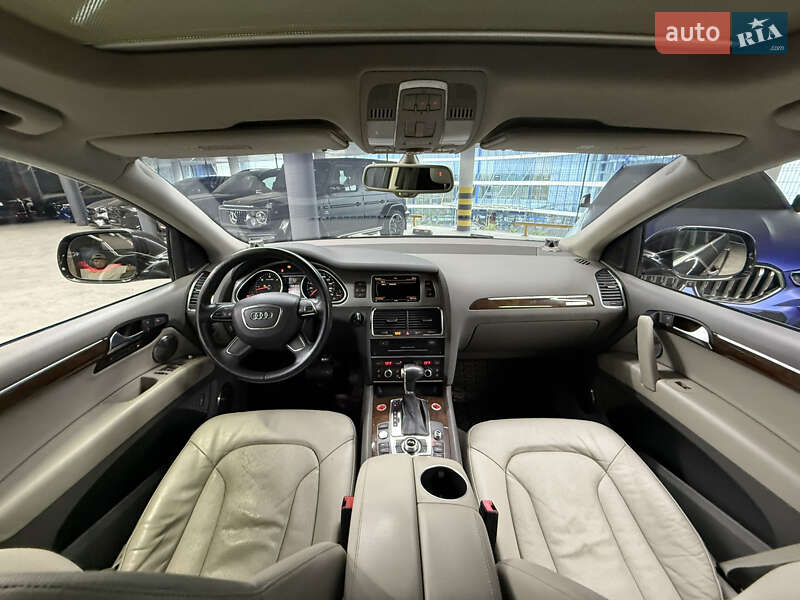 Позашляховик / Кросовер Audi Q7 2012 в Одесі