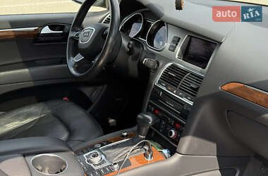 Позашляховик / Кросовер Audi Q7 2014 в 