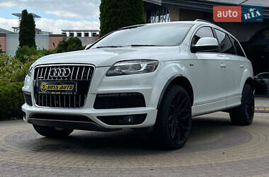 Позашляховик / Кросовер Audi Q7 2015 в 