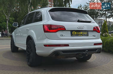 Позашляховик / Кросовер Audi Q7 2015 в 